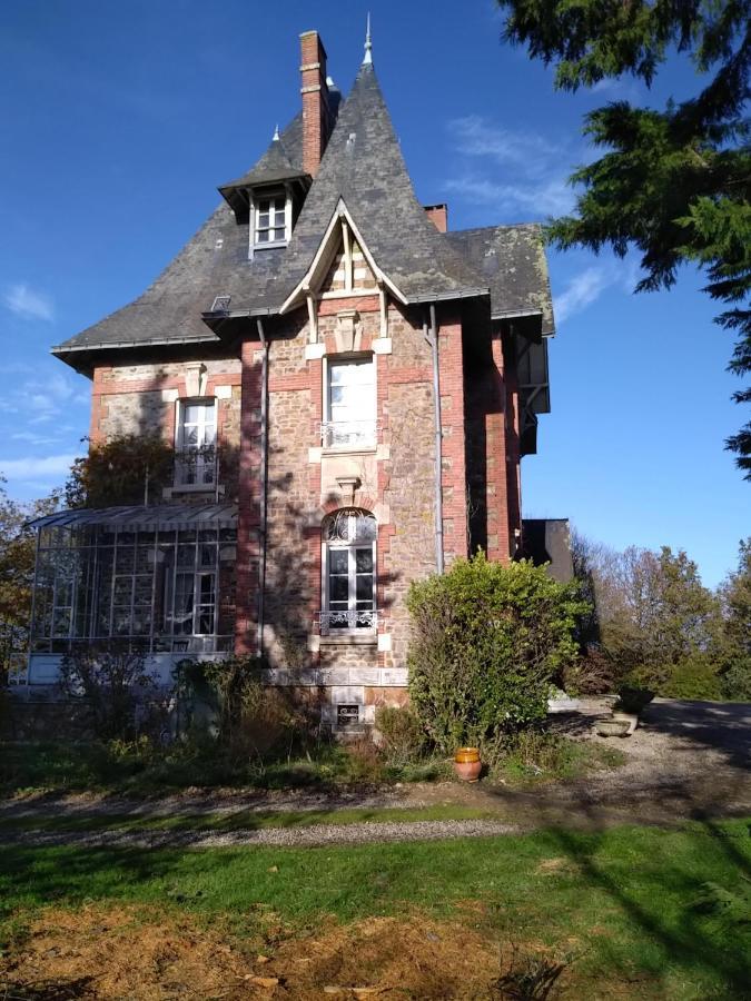 Le Manoir Des Rochers Bouere Eksteriør bilde